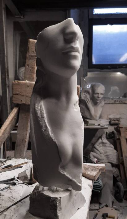 scultura Naman marmo statuario di Carrara