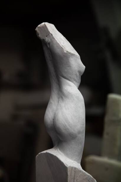 scultura Naman marmo Bardiglio